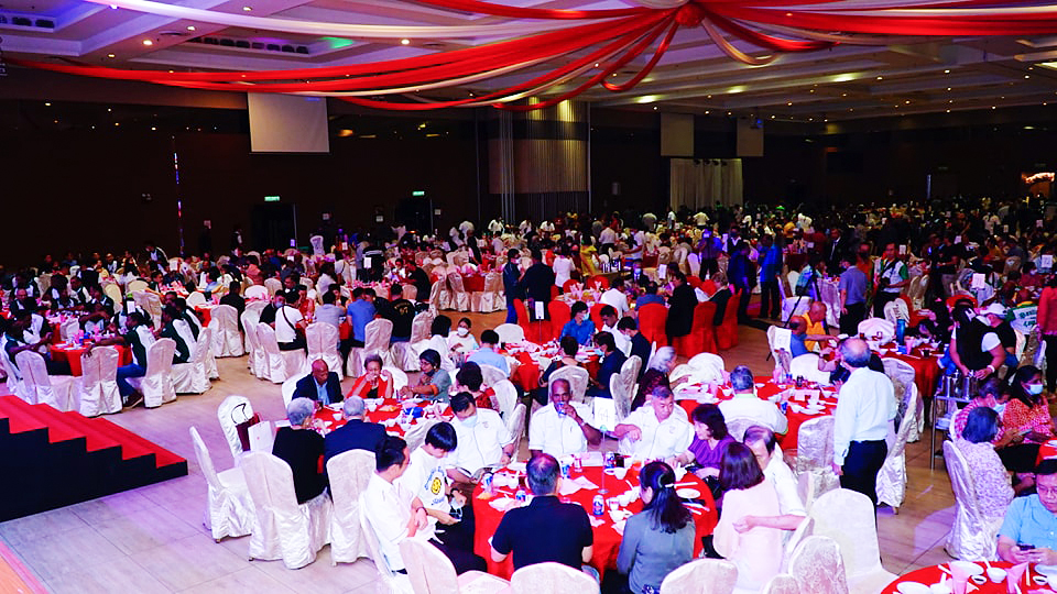 The reunion dinner gathering